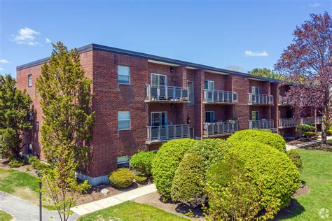needham,ma rentals  The area remains free of large commercial developments, but the town’s central corridors, Chestnut Street and Highland Avenue, are lined with